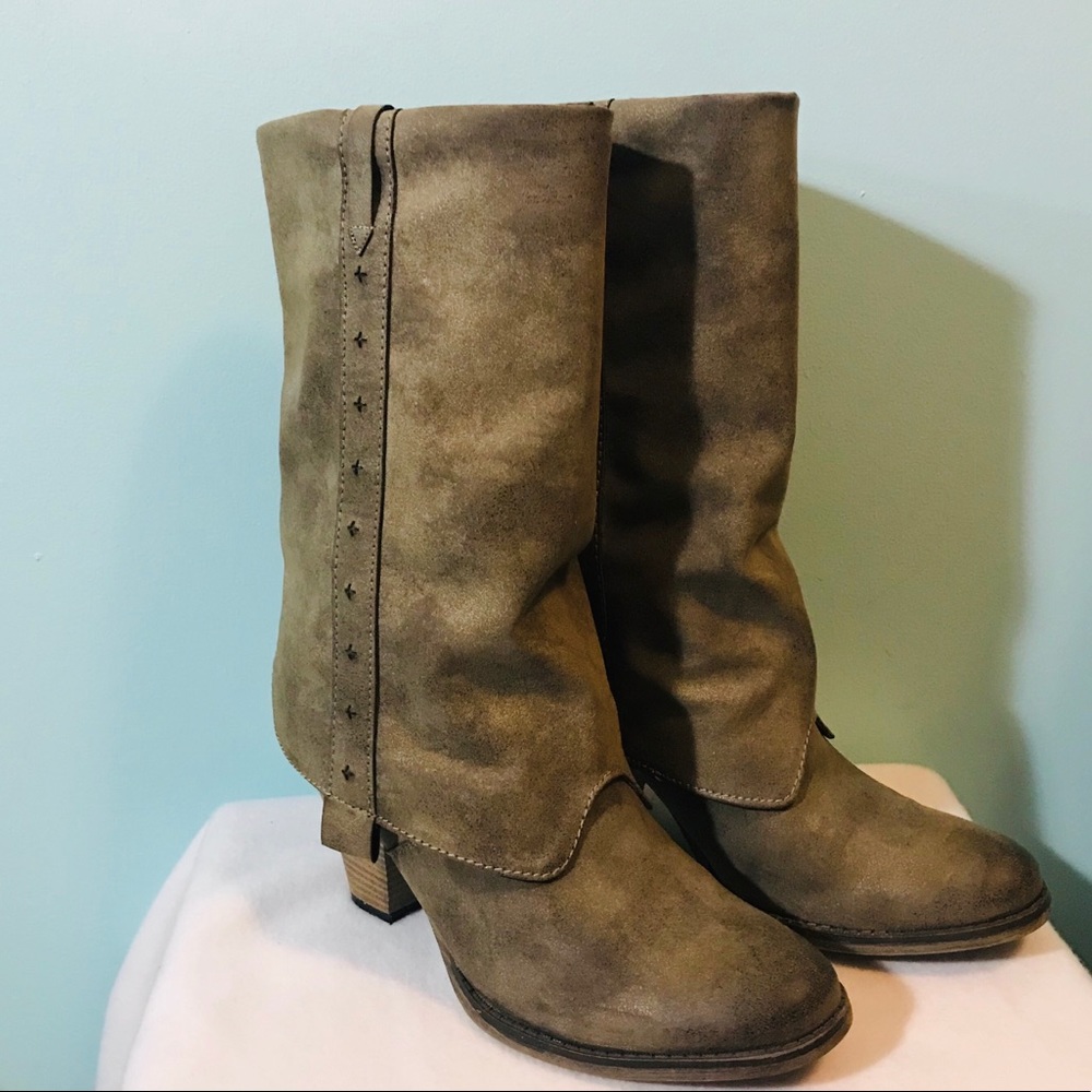 Mia Mid Calf boot